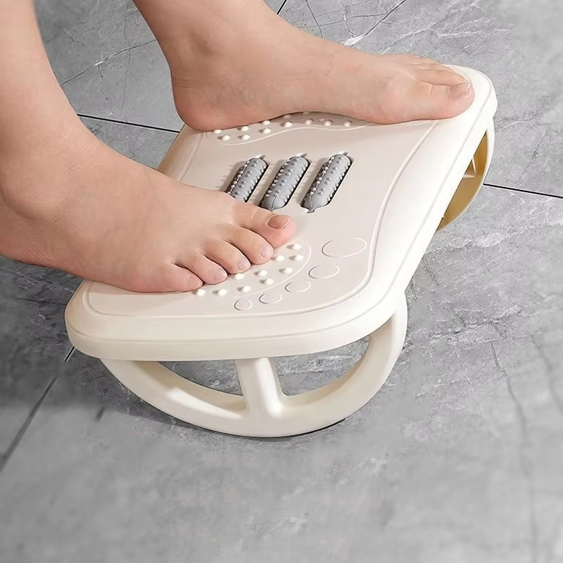家庭およびオフィス用滑り止め加工のプラスチック製フットレスト - Office Stool のレビューと価格
